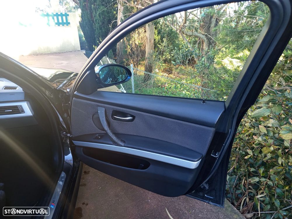 BMW 318 d DPF Edition Sport - 30