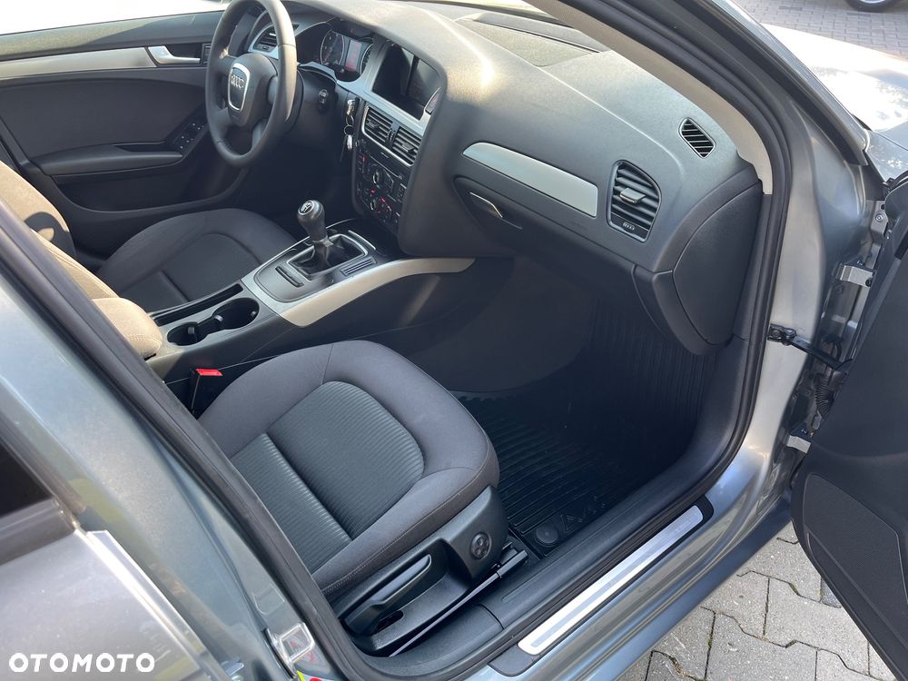 Audi A4 Avant 2.0 TDI - 8