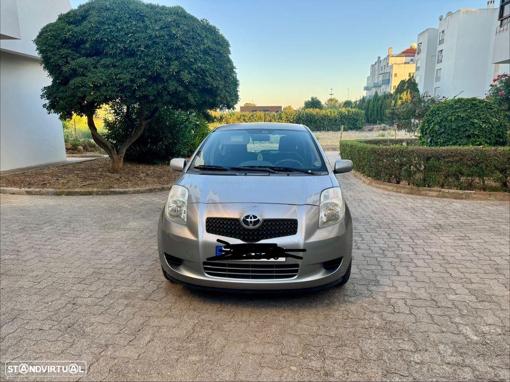 Toyota Yaris 1.0 VVT-i AC Manual - 2