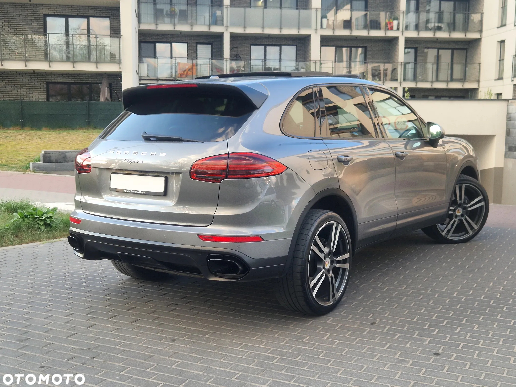 Porsche Cayenne Standard - 4