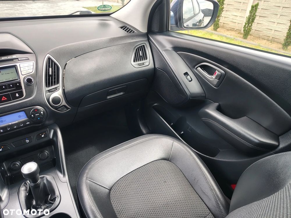 Hyundai ix35 2.0 2WD Style - 18