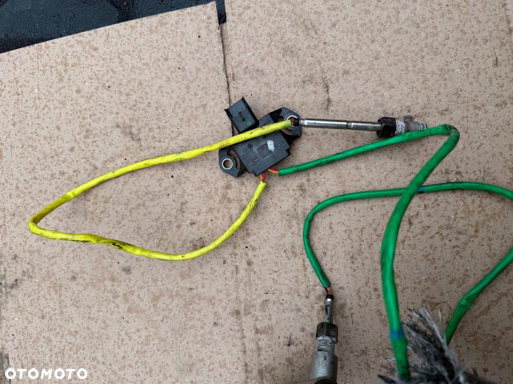 Czujnik temperatury spalin Renault Master IV 226585058R - 1
