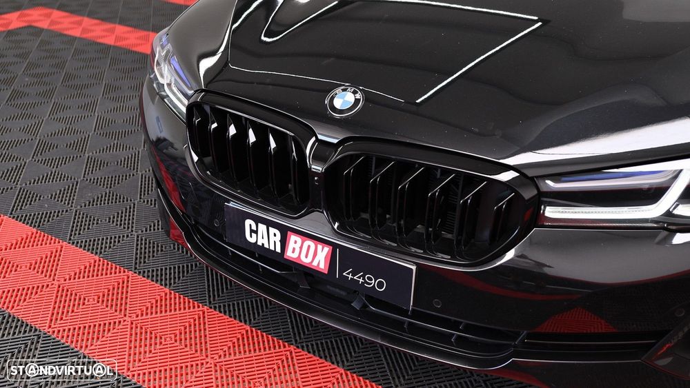 BMW 520 d Pack Desportivo M Auto - 4