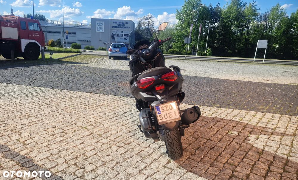 Yamaha X-max - 11