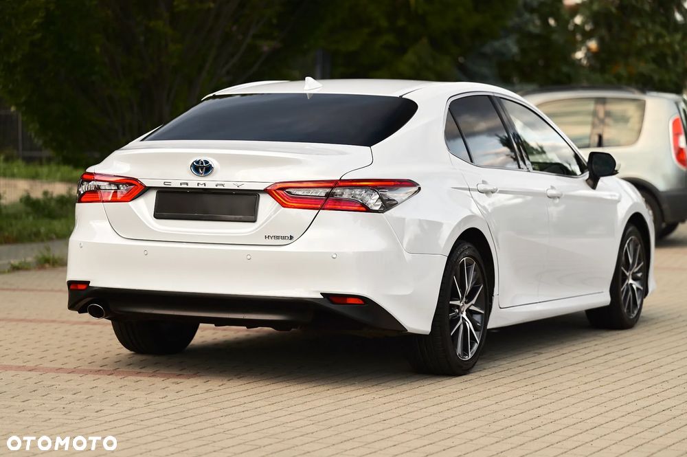 Toyota Camry 2.5 Hybrid Executive CVT - 13