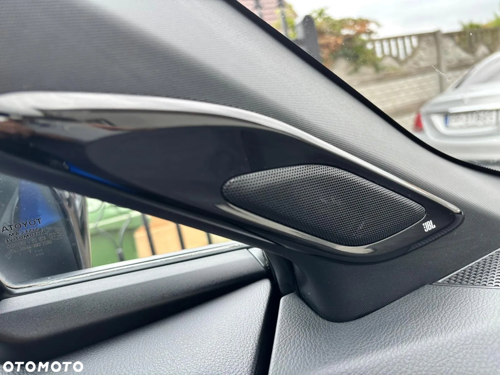 Toyota C-HR 1.8 Hybrid GPF Executive - 25