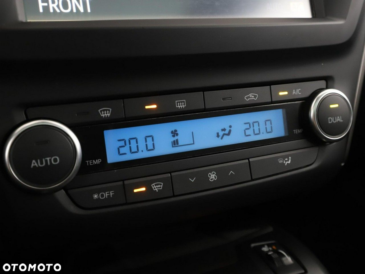 Toyota Avensis Combi 1.8 Multidrive S Executive - 26