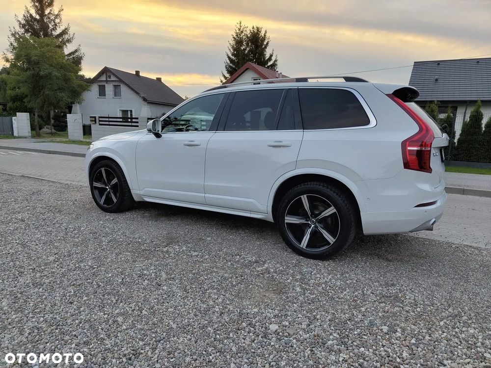 Volvo XC 90 - 21