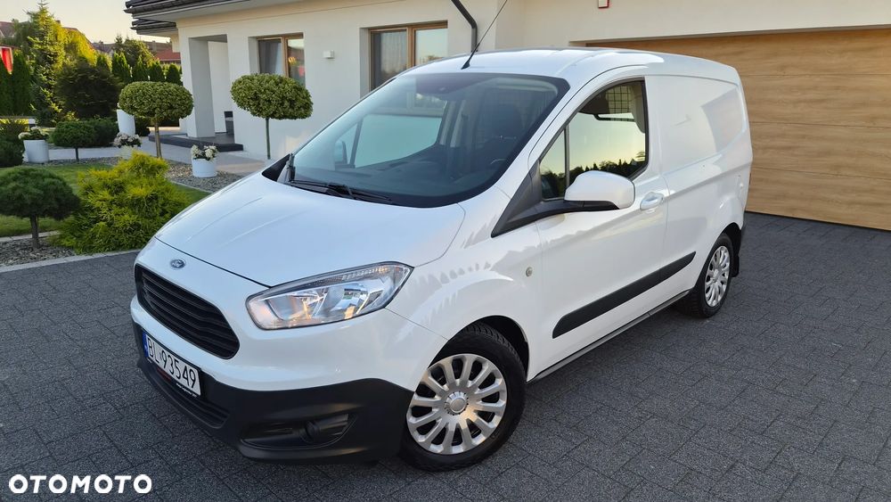 Ford Transit Courier - 1