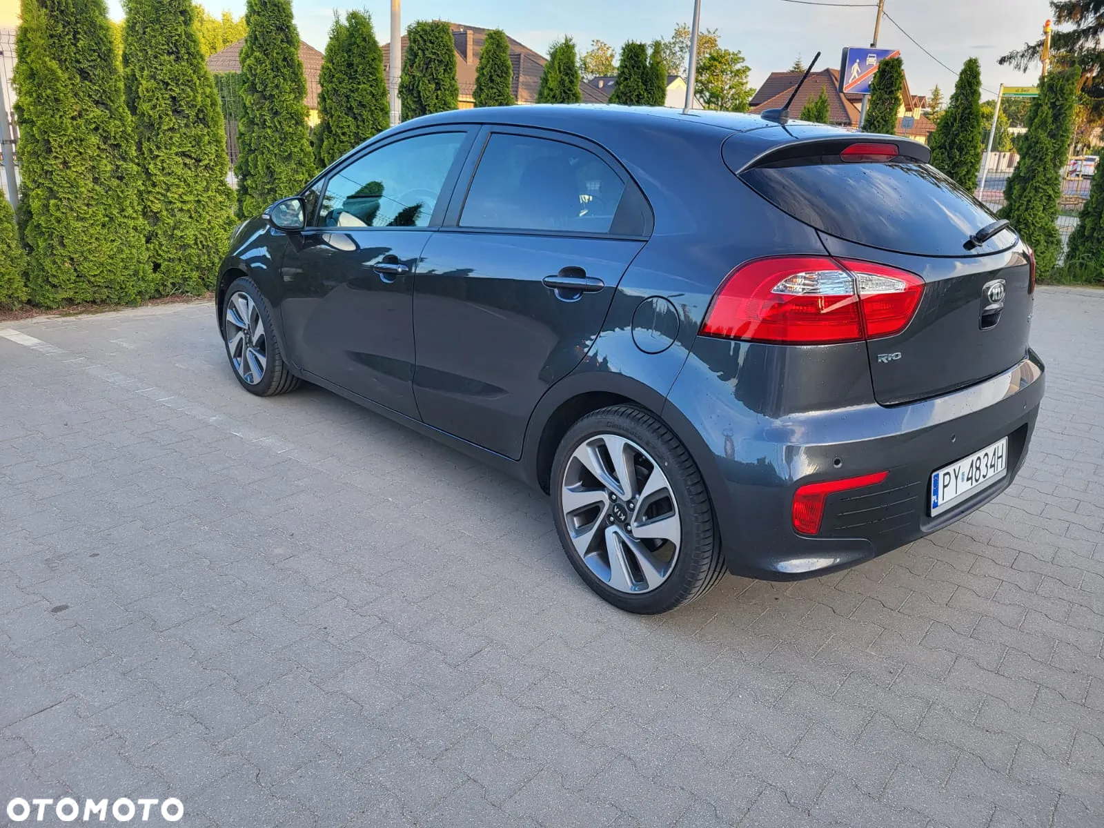 Kia Rio 1.2 XL - 4