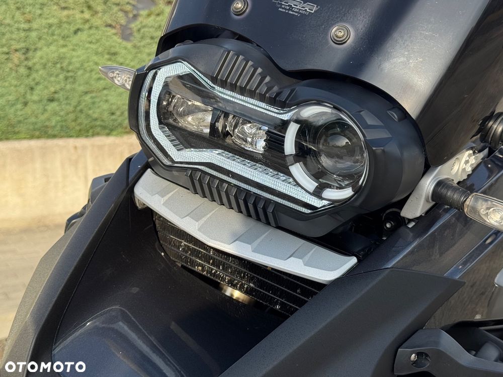 BMW R - 18