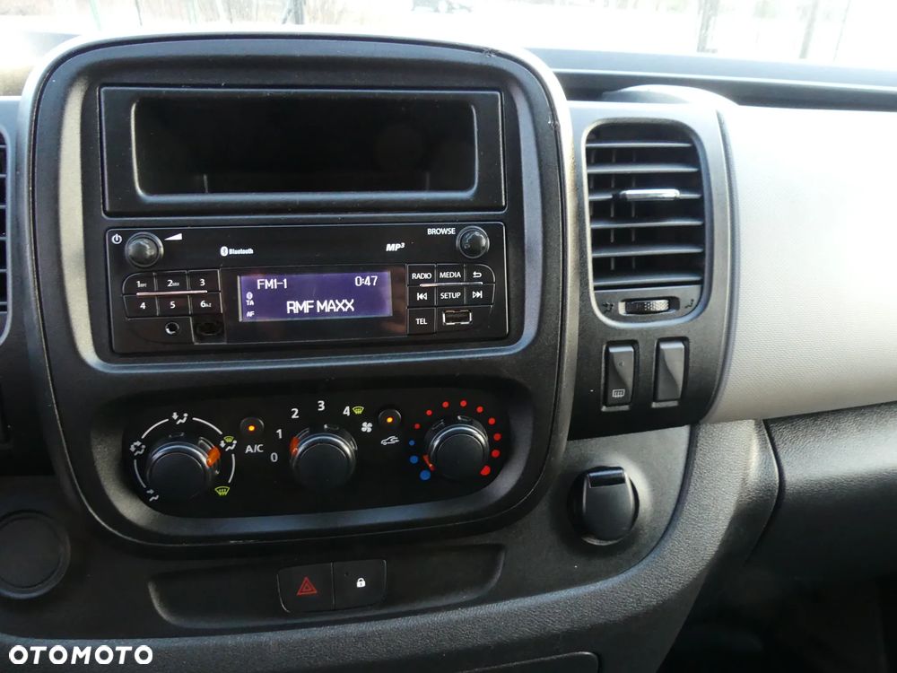 Renault TRAFIC - 11