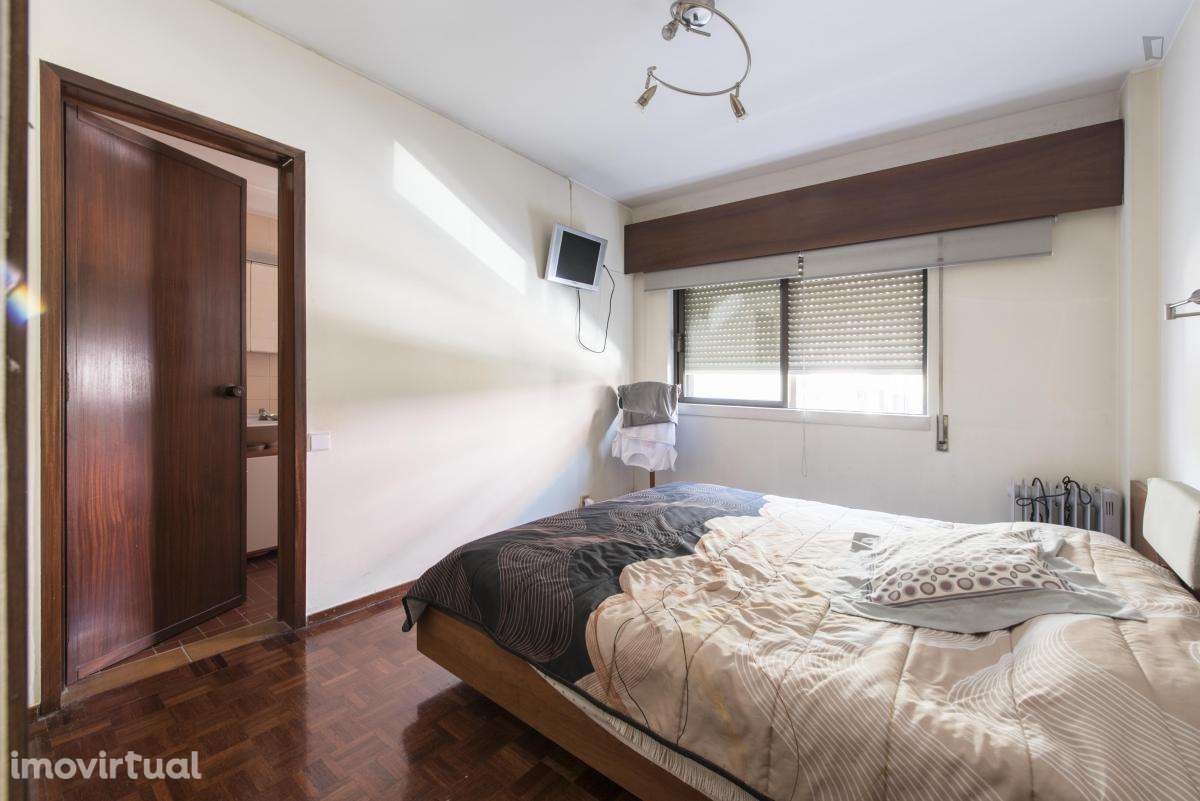 Quarto - localizado em Telheiras Lisbon - Grande imagem: 4/28