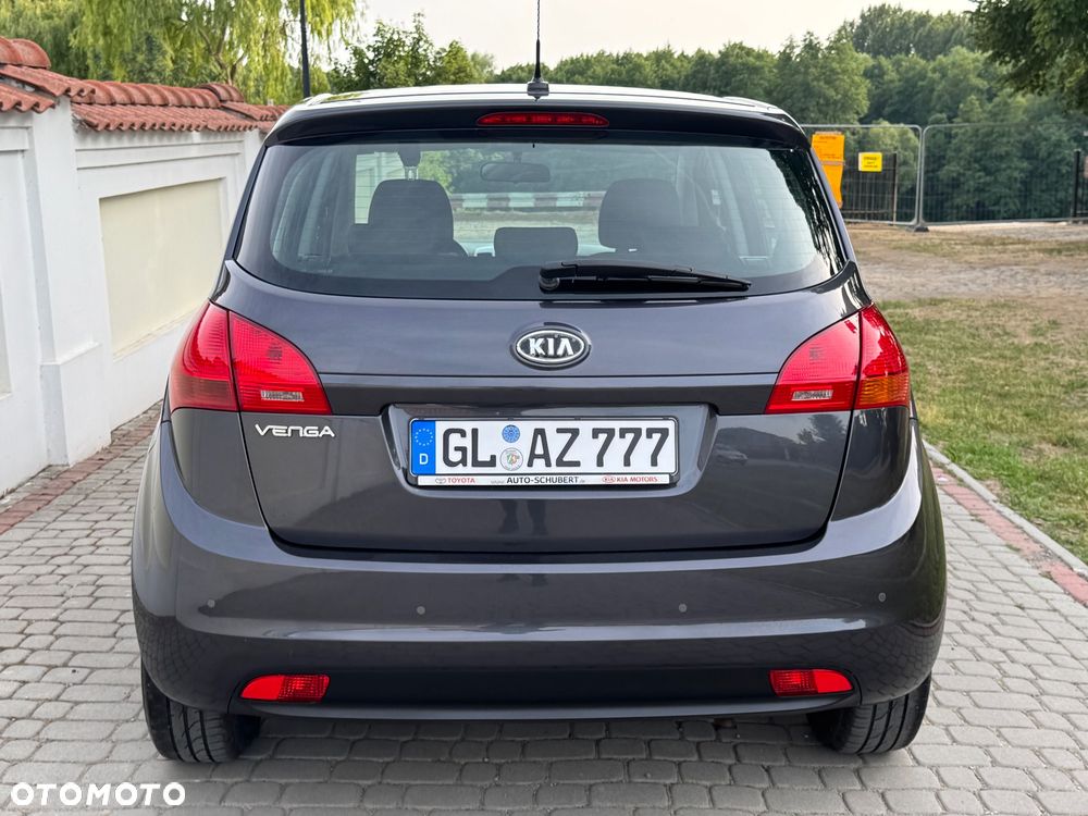 Kia Venga - 33