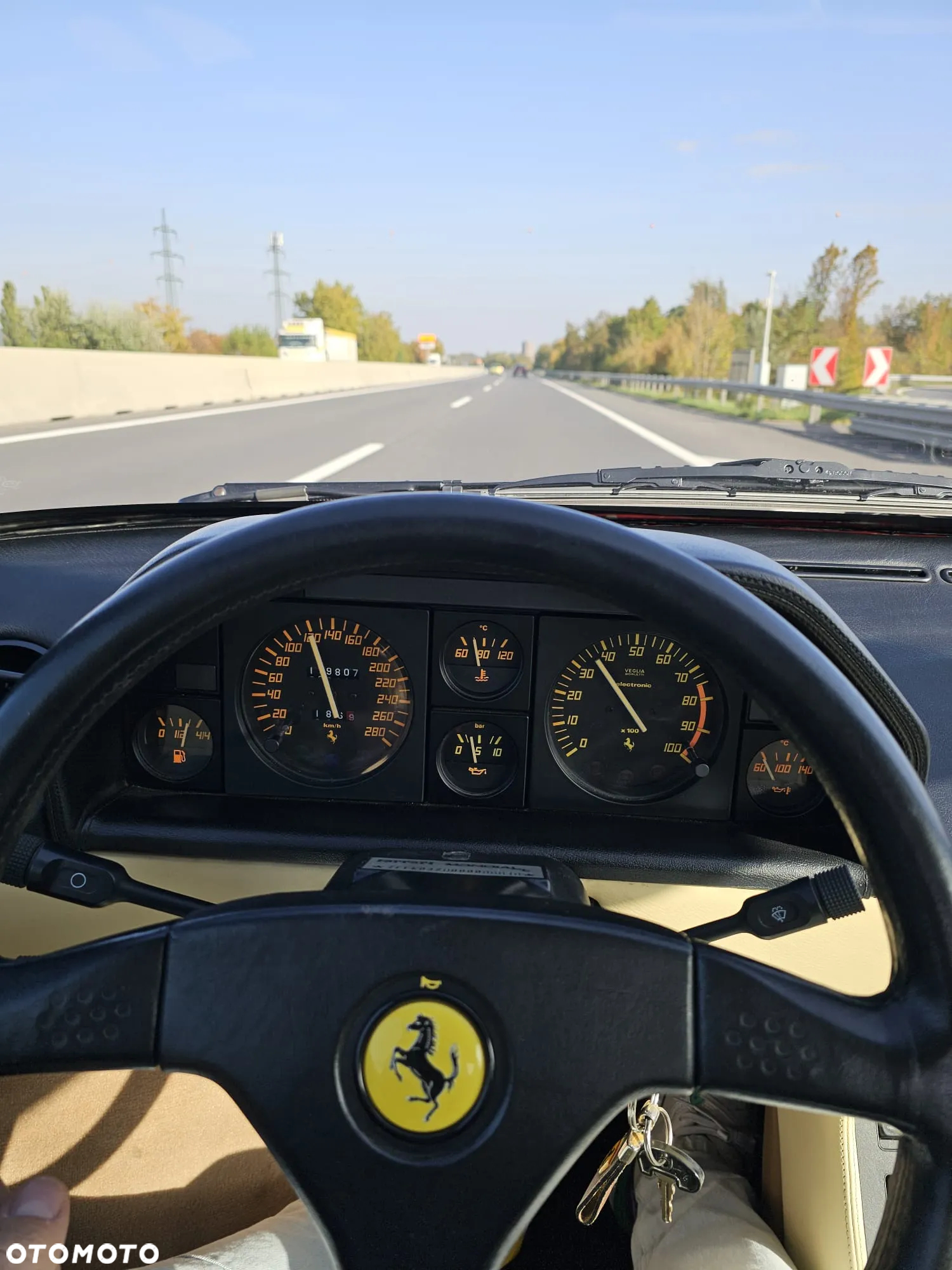 Ferrari Mondial - 5