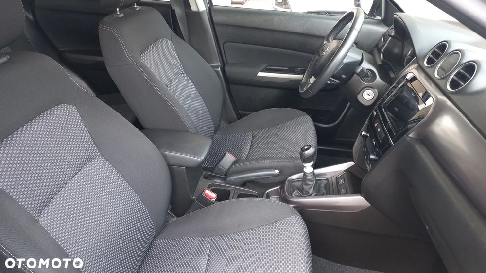Suzuki Vitara 1.4 Boosterjet SHVS Premium 2WD - 18