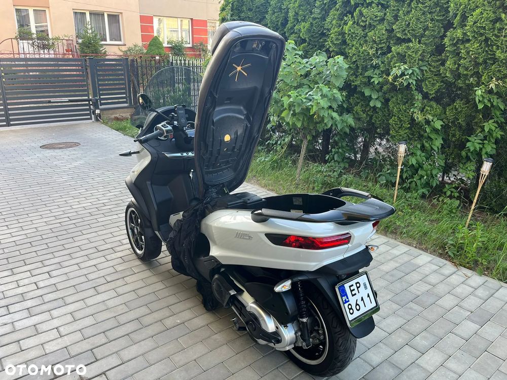 Piaggio MP-3 - 14