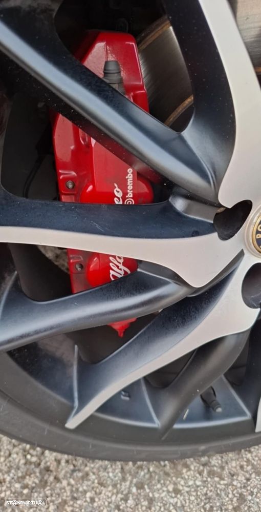 Alfa Romeo MiTo 1.4 T MultiAir Quadrifoglio Verde - 23