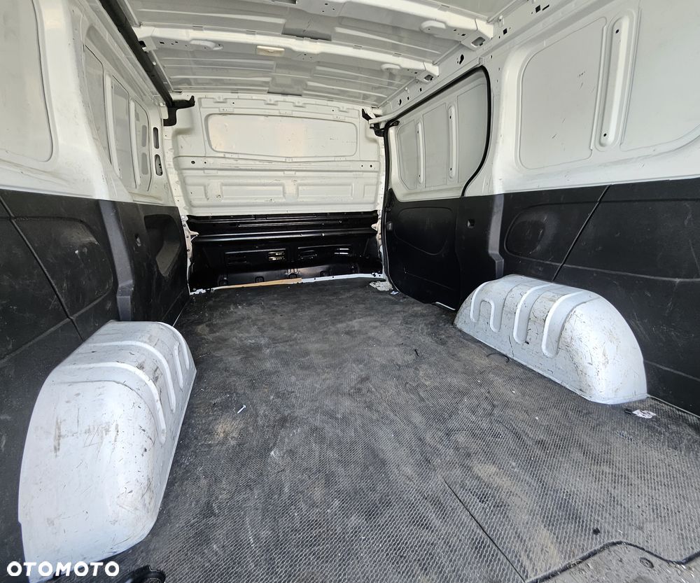 Renault Trafic Kombi 2.0 dCi L1 Pack Clim - 17