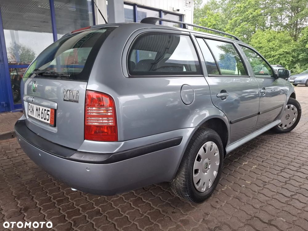 Skoda Octavia 1.6 Tour Plus - 13