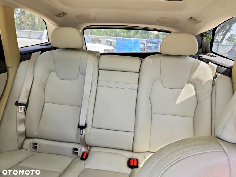 Volvo XC 60 - 12