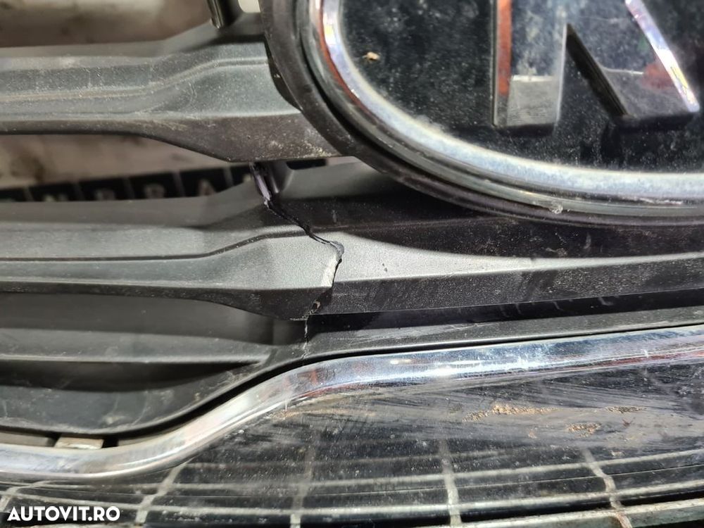 Grila fata Kia Sportage III 2010 - 2016 (987) CROM RUPT GRILA CRĂPATĂ ȘI LIPSEȘTE O ... - 6