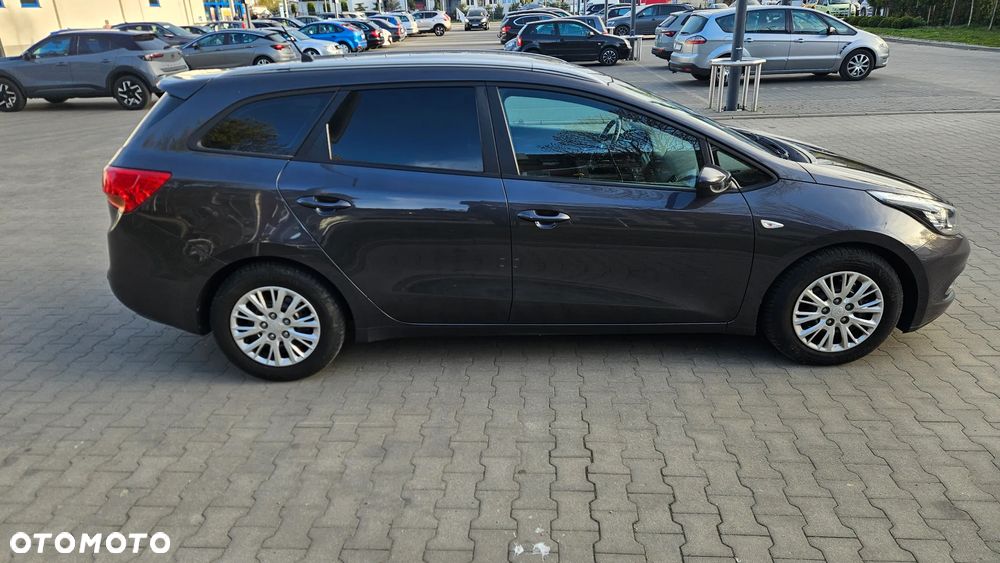 Kia Ceed - 5