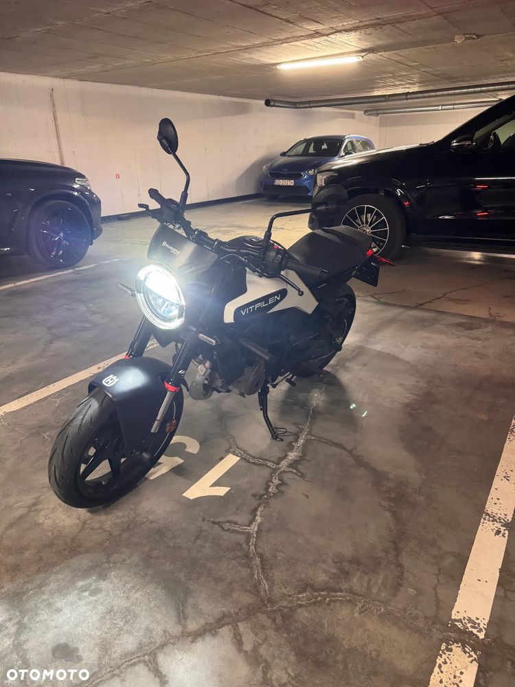 Husqvarna Vitpilen - 9