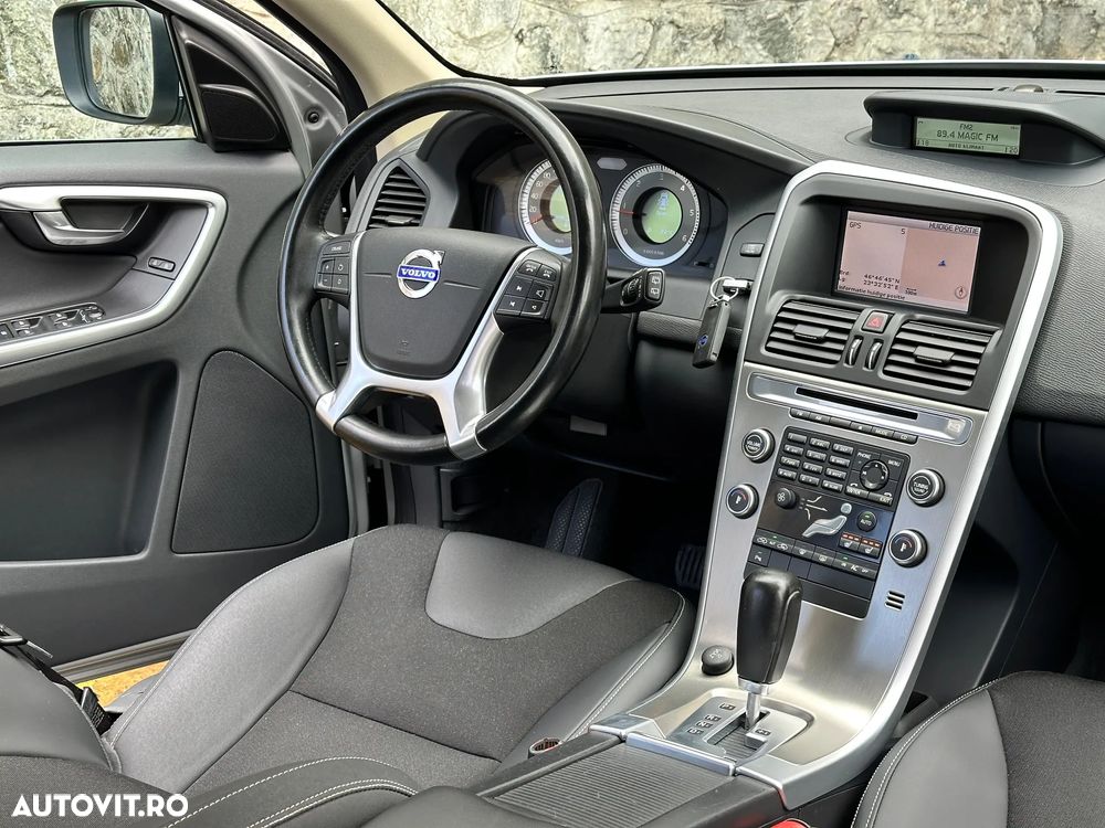 Volvo XC 60 D3 Aut. Momentum - 15