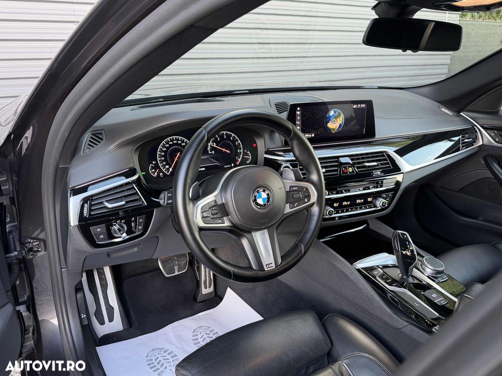 BMW Seria 5 520i Aut. Luxury Line - 14