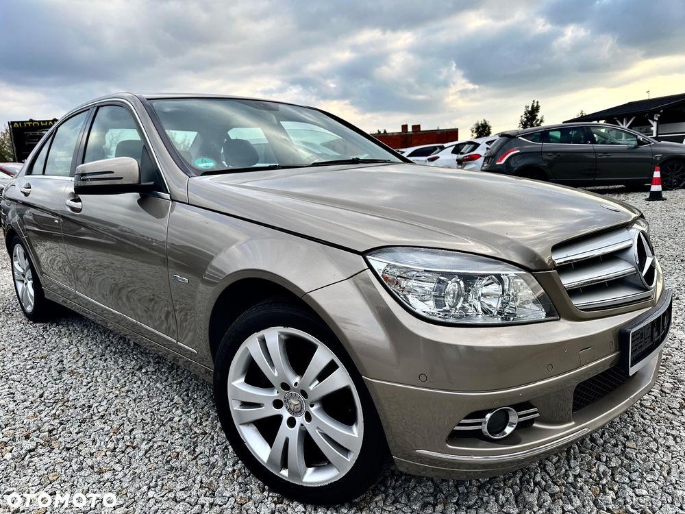 Mercedes-Benz Klasa C 180 Kompressor BlueEFFICIENCY Elegance - 2