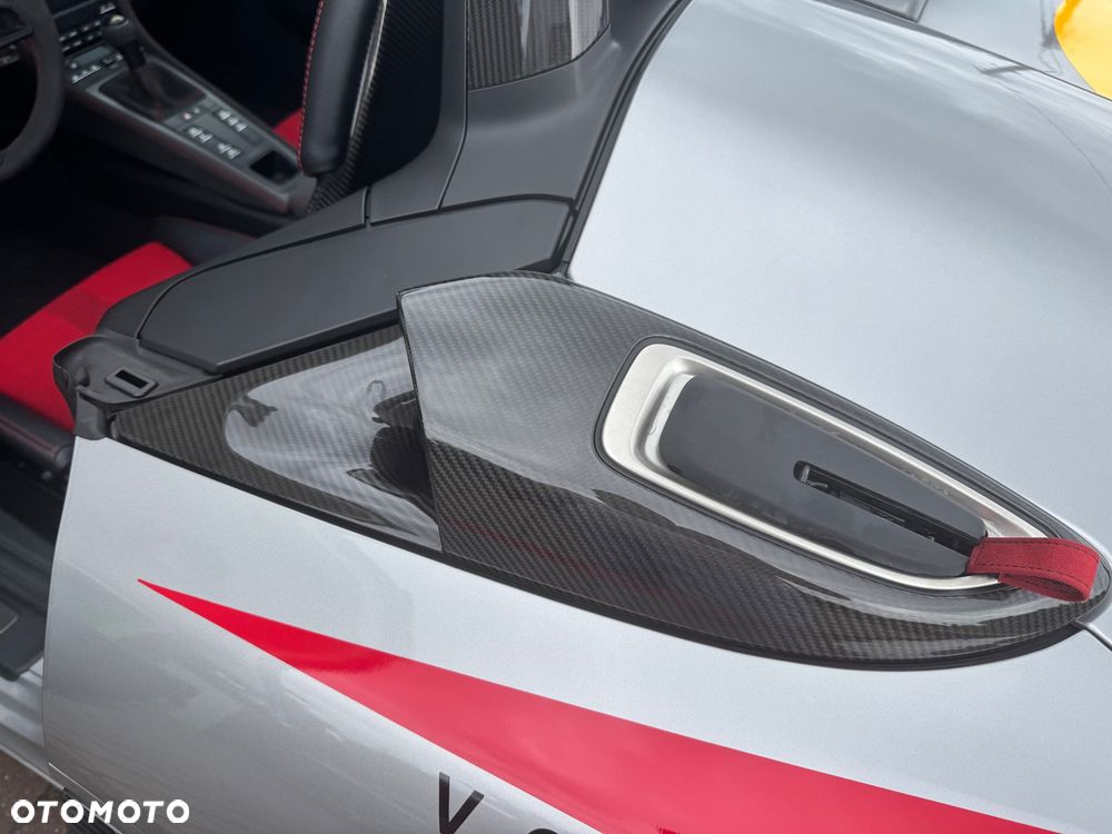 Porsche 718 Spyder - 15