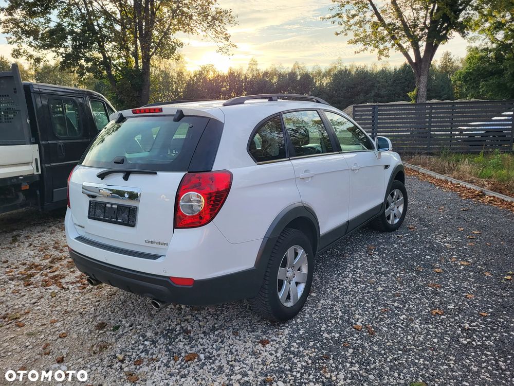 Chevrolet Captiva 2.4 LS FWD - 16