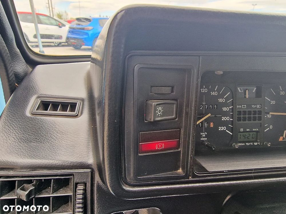 Volkswagen Golf 1.8 CL Syncro - 13