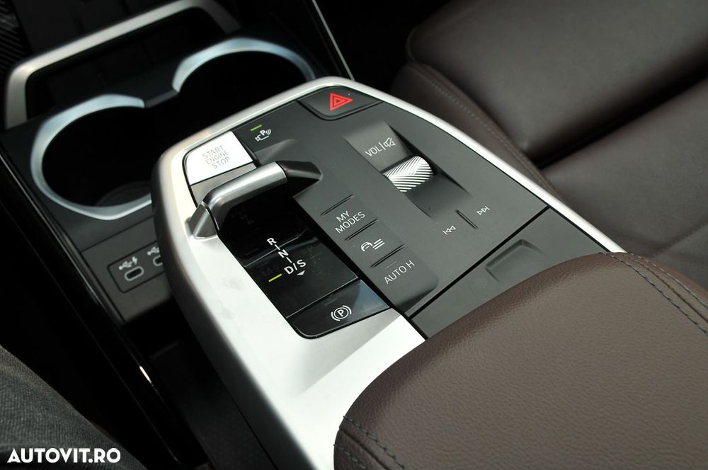 BMW X1 sDrive18d AT - 26