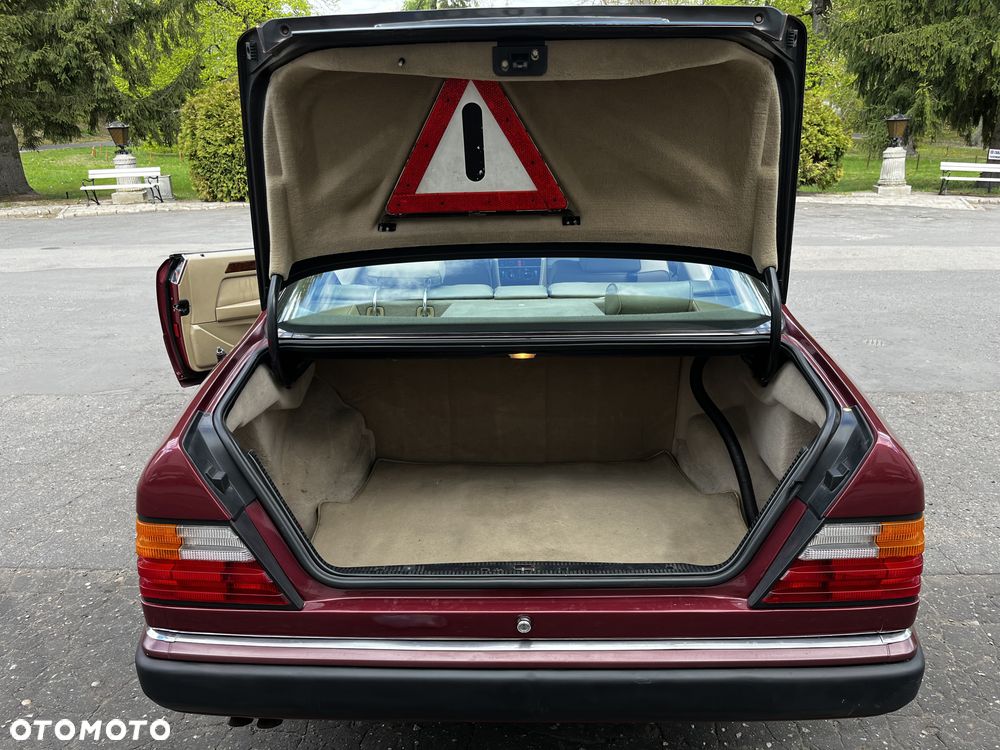 Mercedes-Benz W124 (1984-1993) - 14