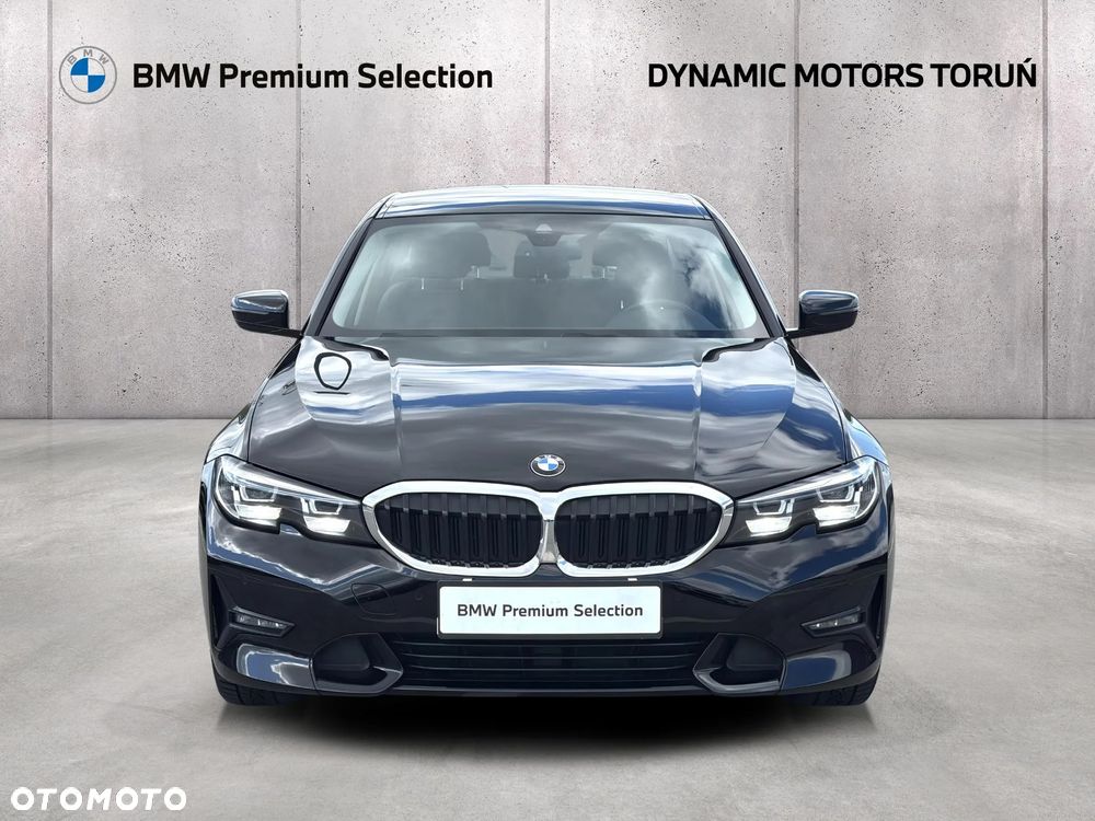 BMW Seria 3 330i Sport Line sport - 11