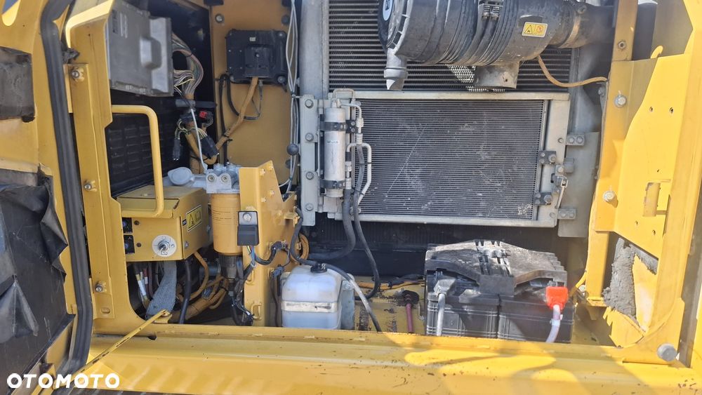 Caterpillar 319DL - 14