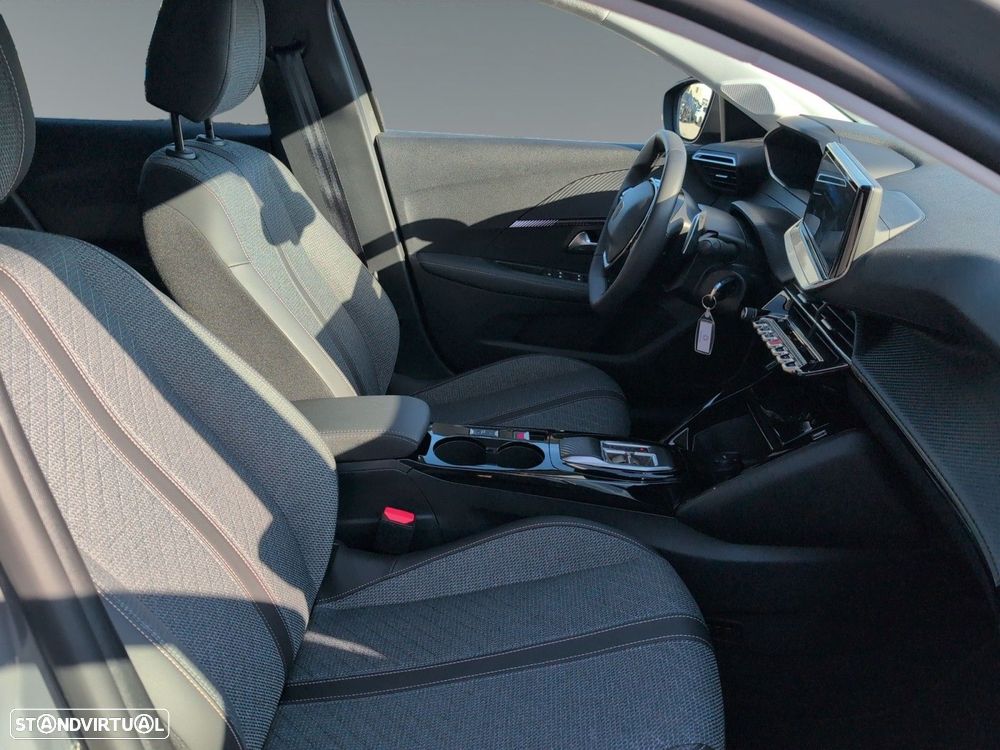 Peugeot 208 1.2 Hybrid Allure e-DCS6 - 16