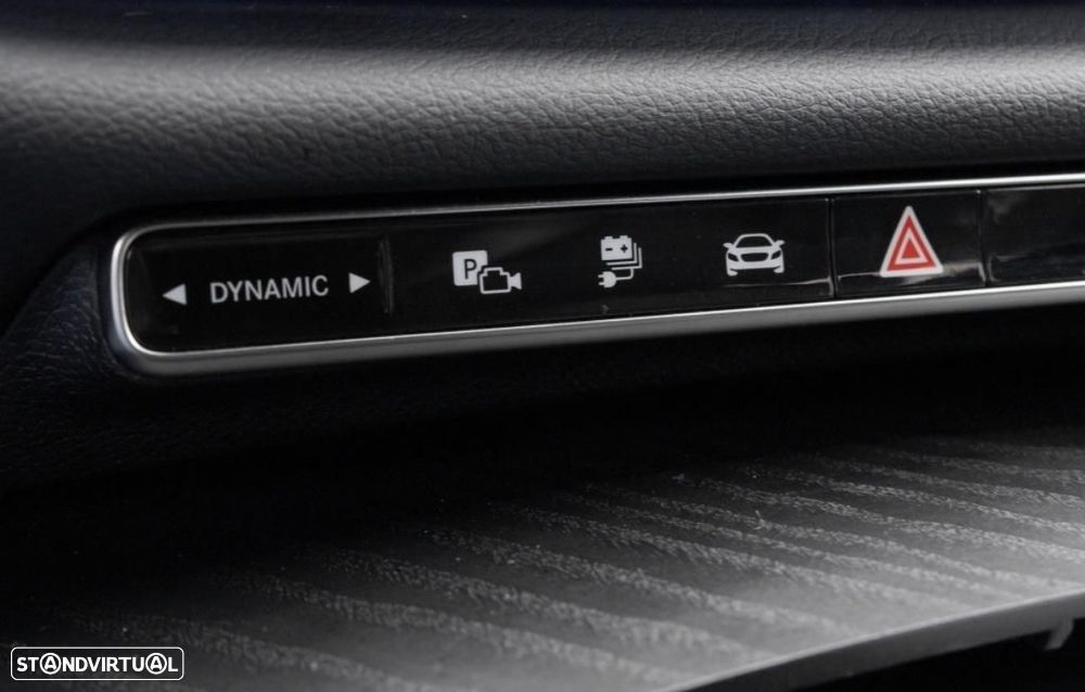 Mercedes-Benz E 300 de 9G-TRONIC AMG Line - 18