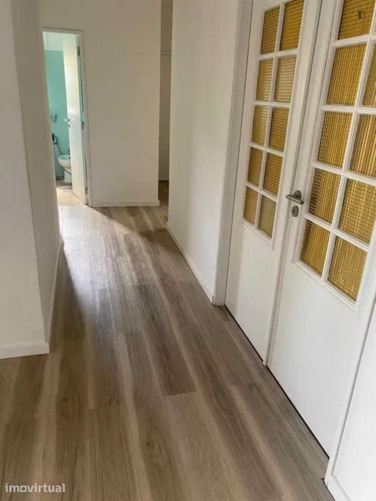 Quarto - localizado em Leiria - Grande imagem: 5/6