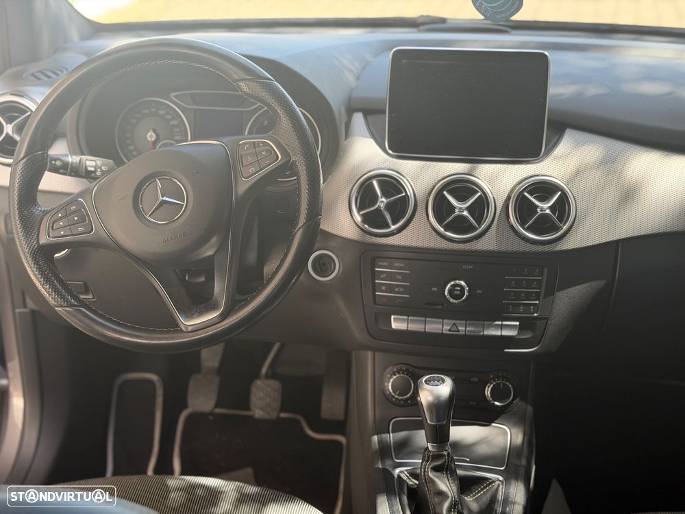Mercedes-Benz B 180 CDI Urban - 11
