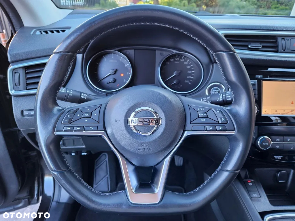 Nissan Qashqai 1.3 DIG-T N-Connecta - 16