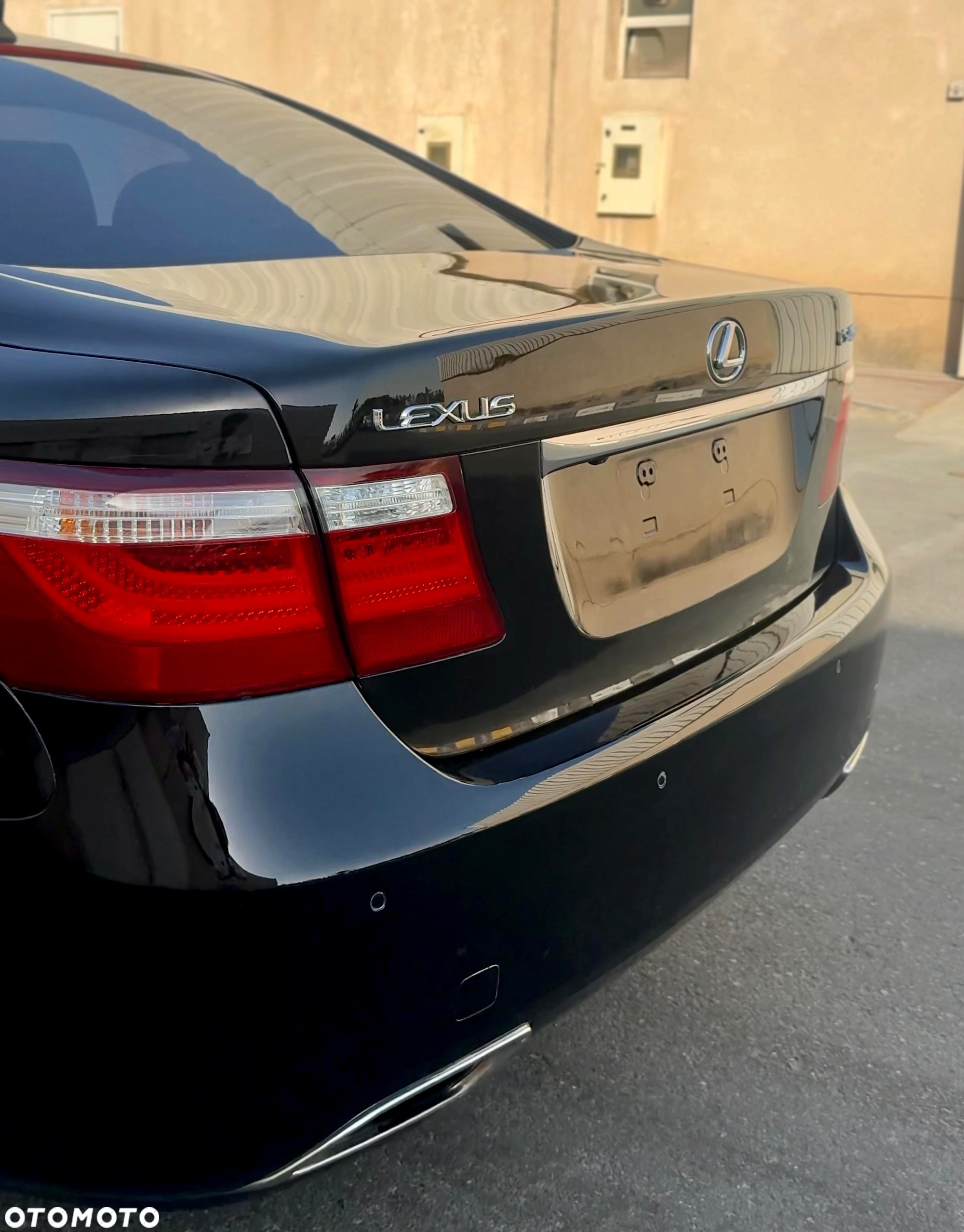 Lexus LS 460 Dynamic Line - 13