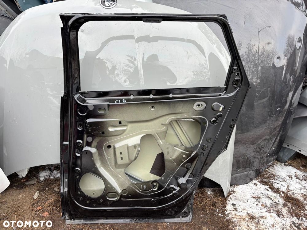 Drzwi Peugeot 5008 II 2016-2024r. Tył Prawy - 2