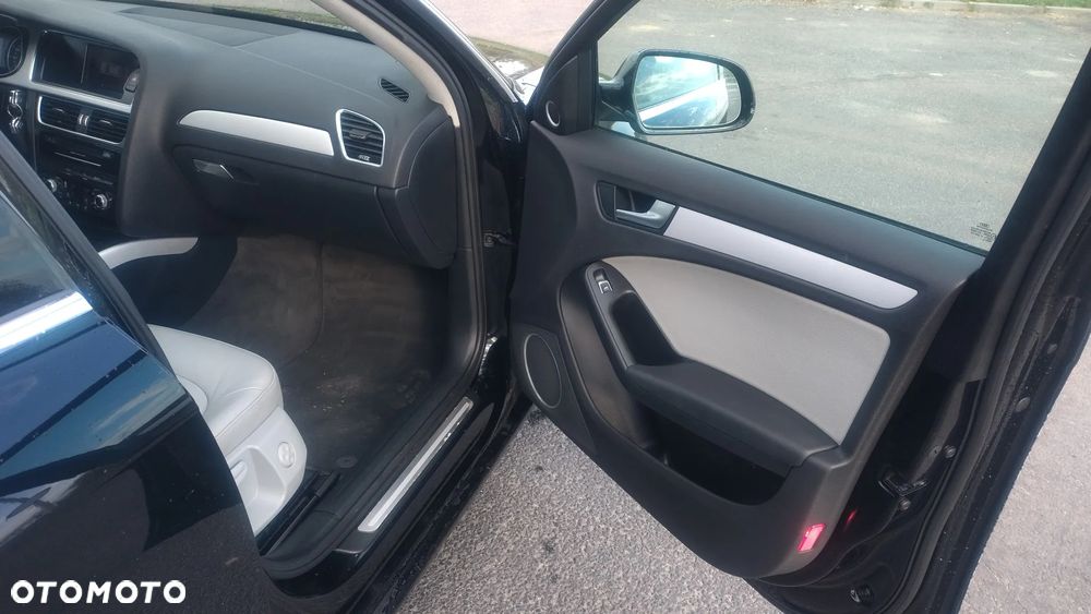 Audi A4 Avant 2.0 TDI DPF clean diesel Ambiente - 13