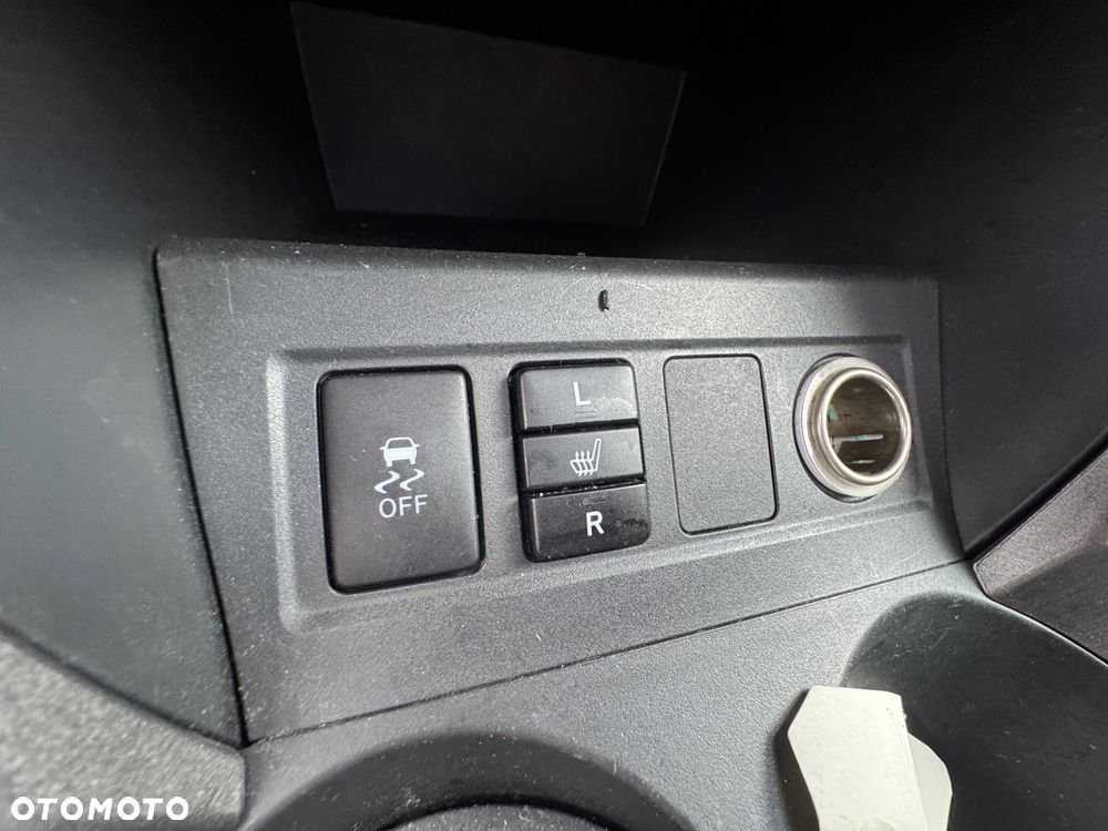 Toyota RAV4 - 18