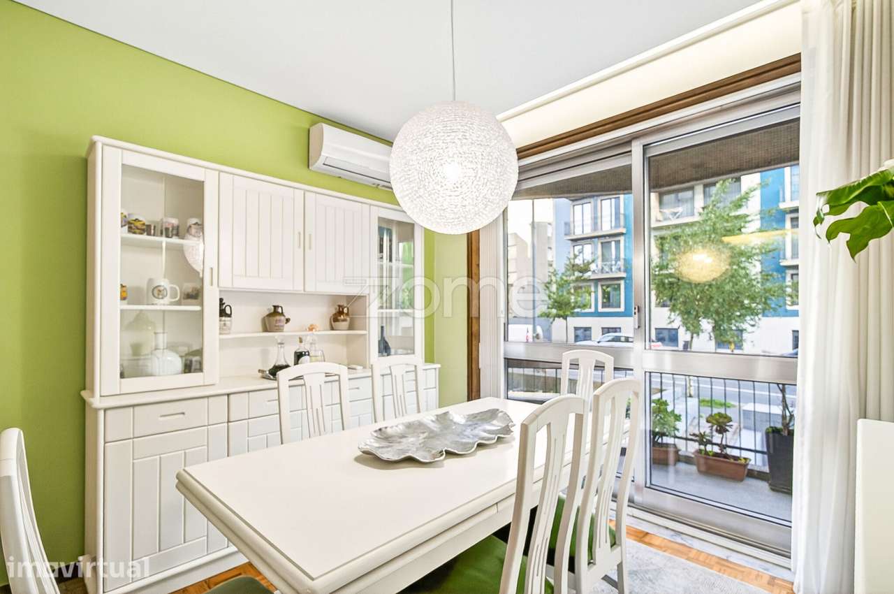 Apartamento T3 - Avenida Fernão Magalhães, Porto