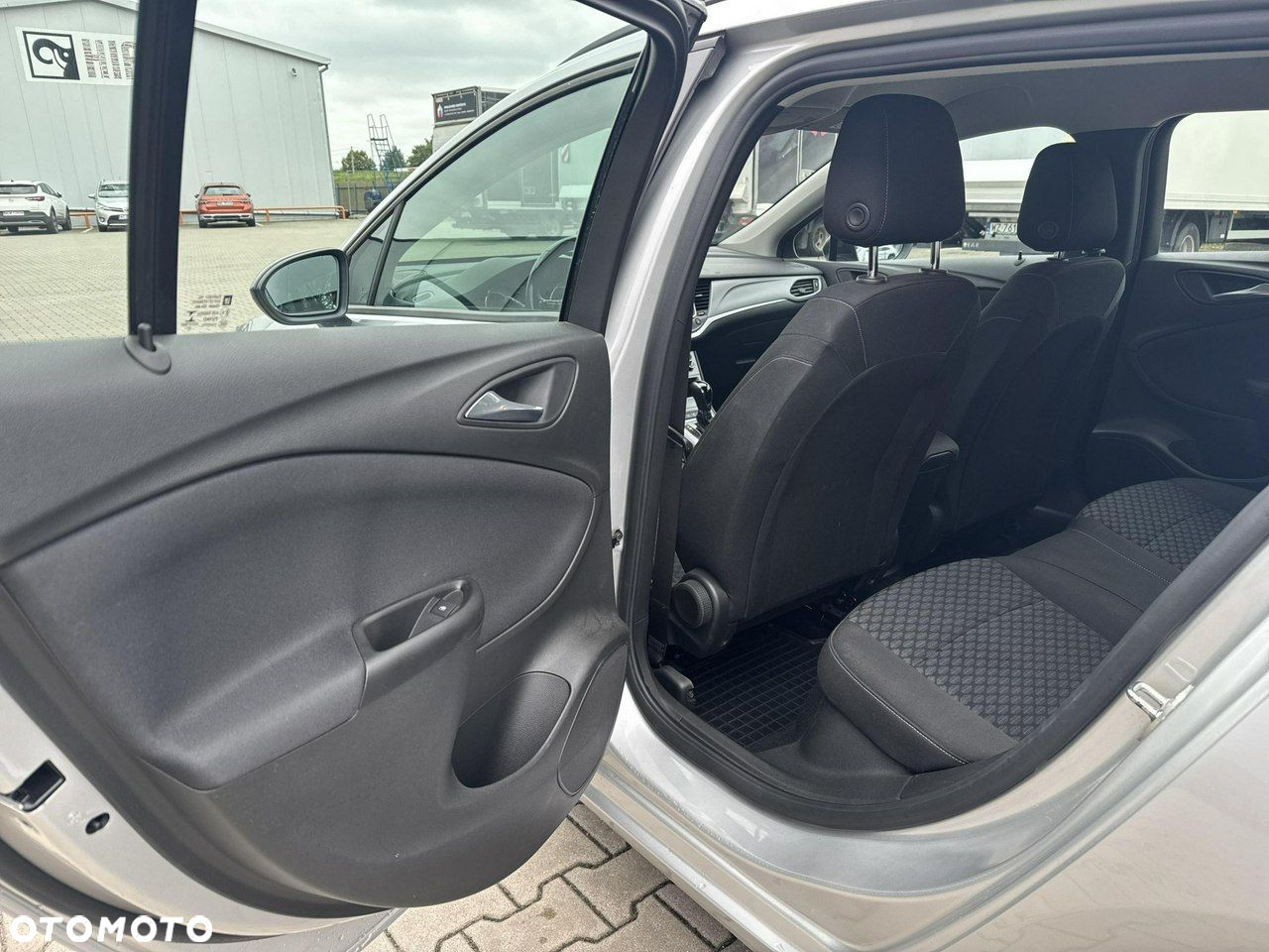 Opel Astra V 1.4 T Edition S&S - 14