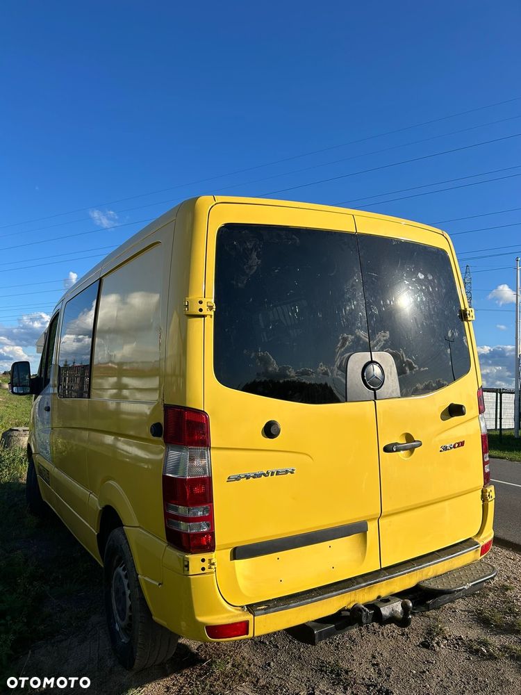 Mercedes-Benz Sprinter - 11